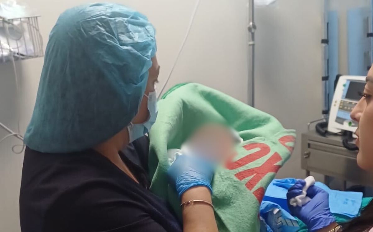 El bebé rescatado se encuentra estable. (Fuerza Pública)