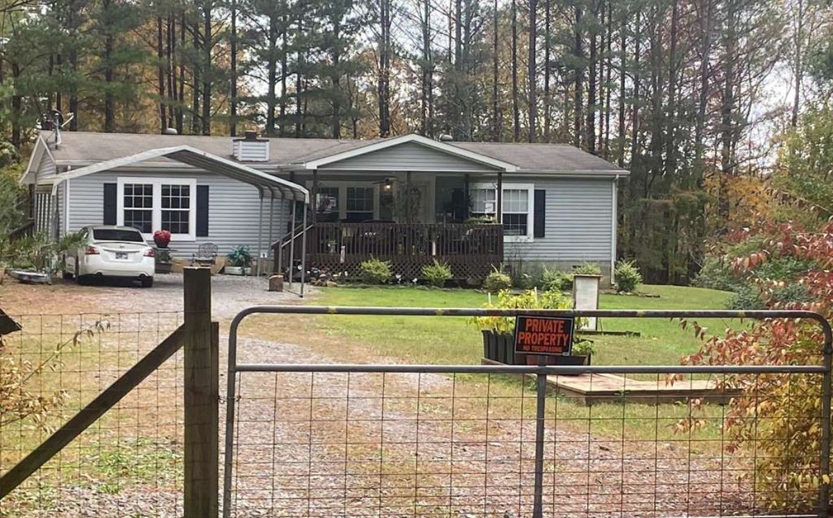 Ambos fueron detenidos después de la confesión del hijo (WTVC).
