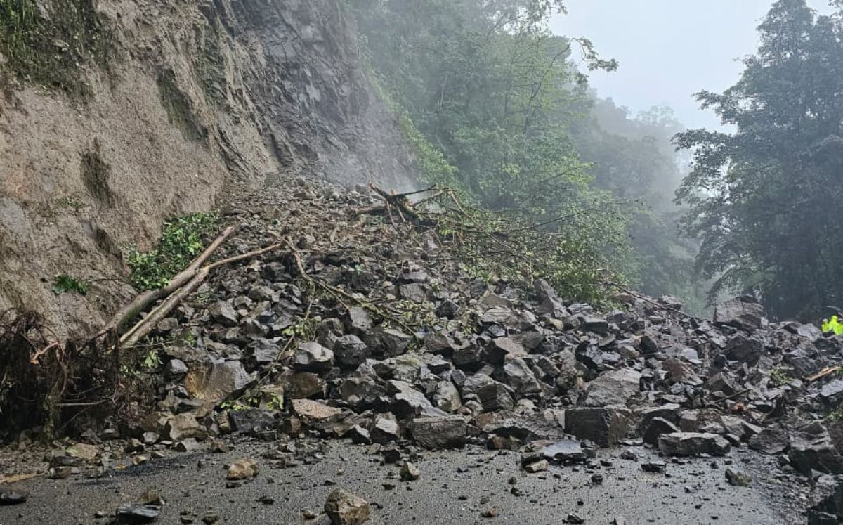 Accidente en ruta 32, donde realizan trabajos de limpieza. (MOPT)