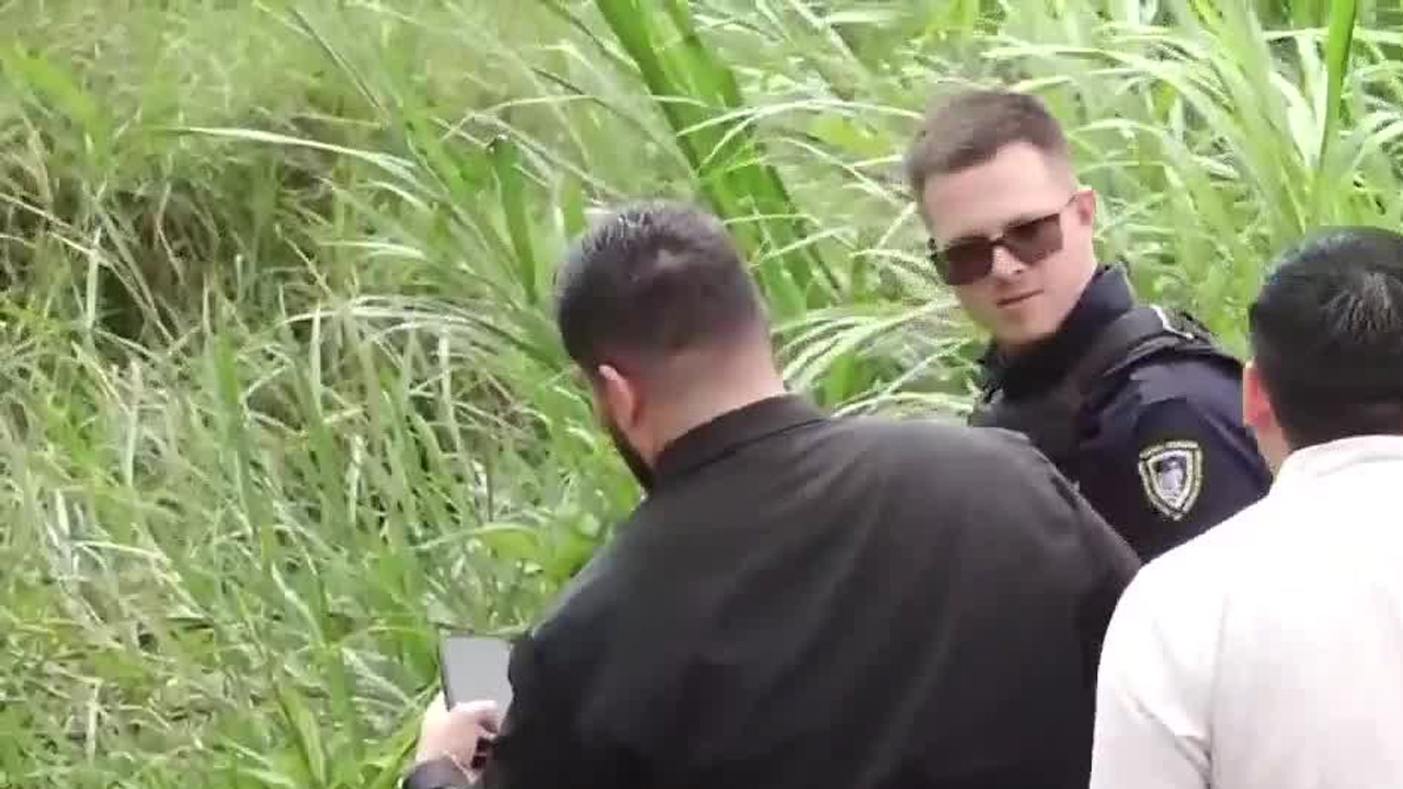 Buscan a familia de bebé rescatado en Hatillo