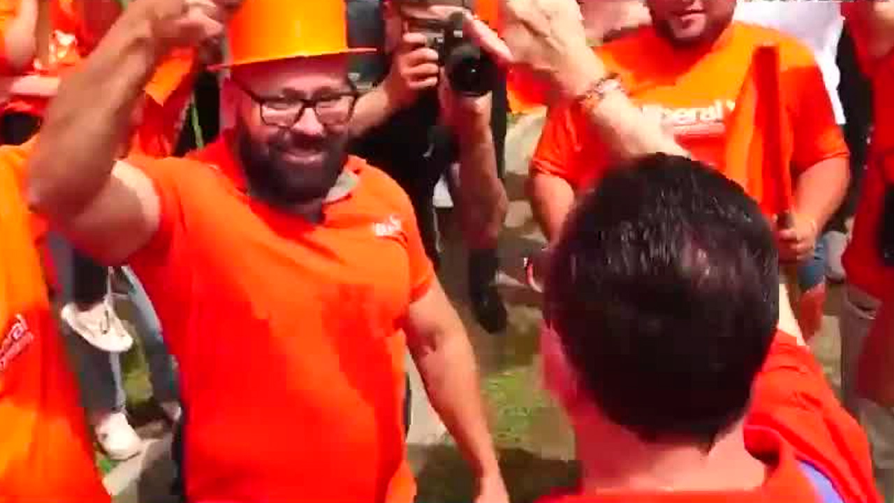 Eli Feinzaig retoma campaña tras accidente