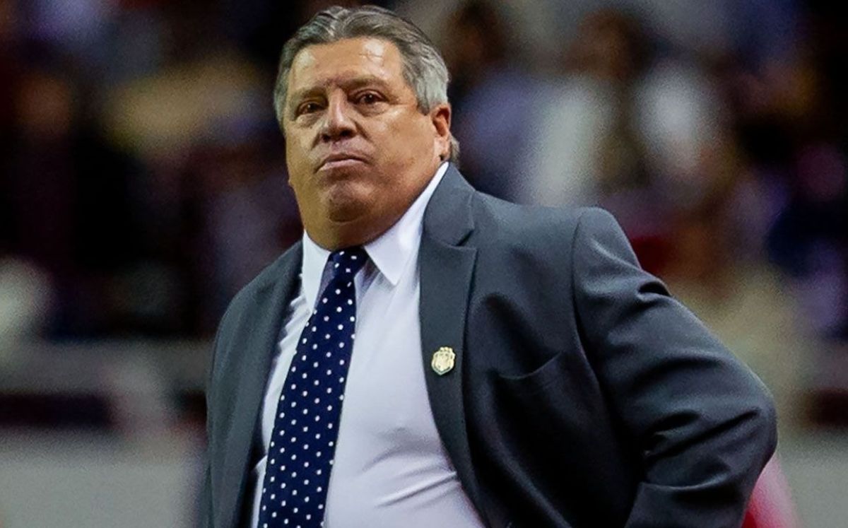 Miguel “Piojo” Herrera enfrenta fuertes críticas tras la eliminación de Costa Rica del Mundial 2026.