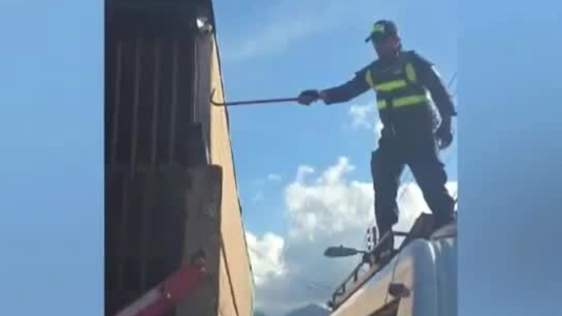 Quitan ‘narco cámaras’ en Pavas | VIDEO