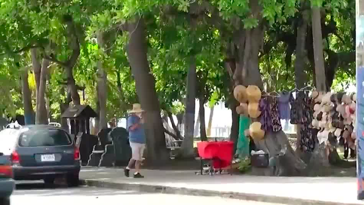 Dudas sobre permisos en zonas públicas de Puntarenas