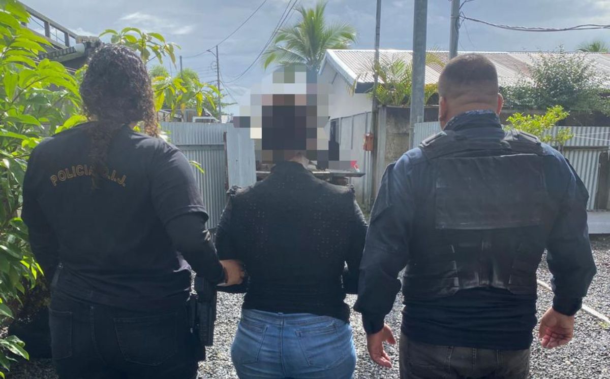 Sospechosa detenida en Limón. (OIJ)