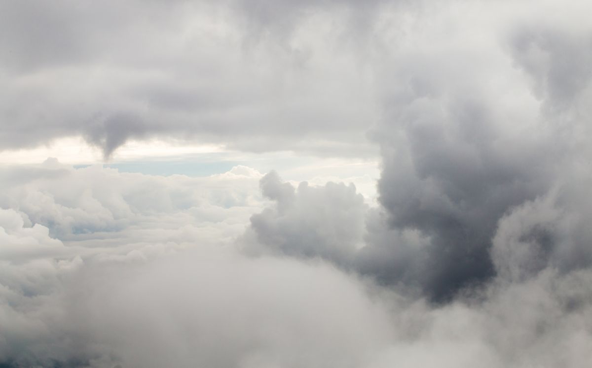 Empuje frío #4 provoca fuertes vientos y lluvias en varias regiones del país. (Freepik)