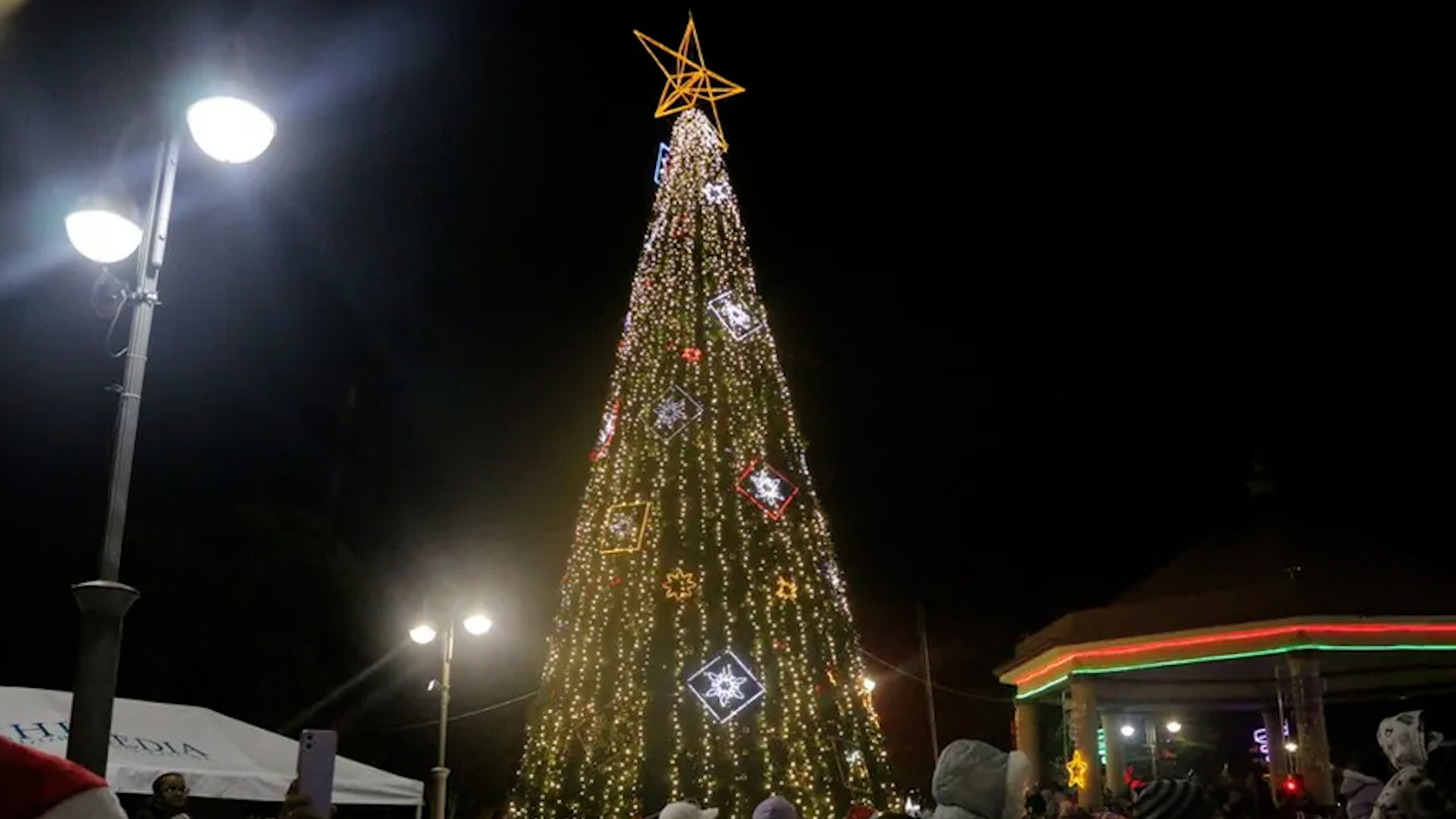 Heredia iniciará a la Navidad con la Iluminación del Árbol en el Parque Central