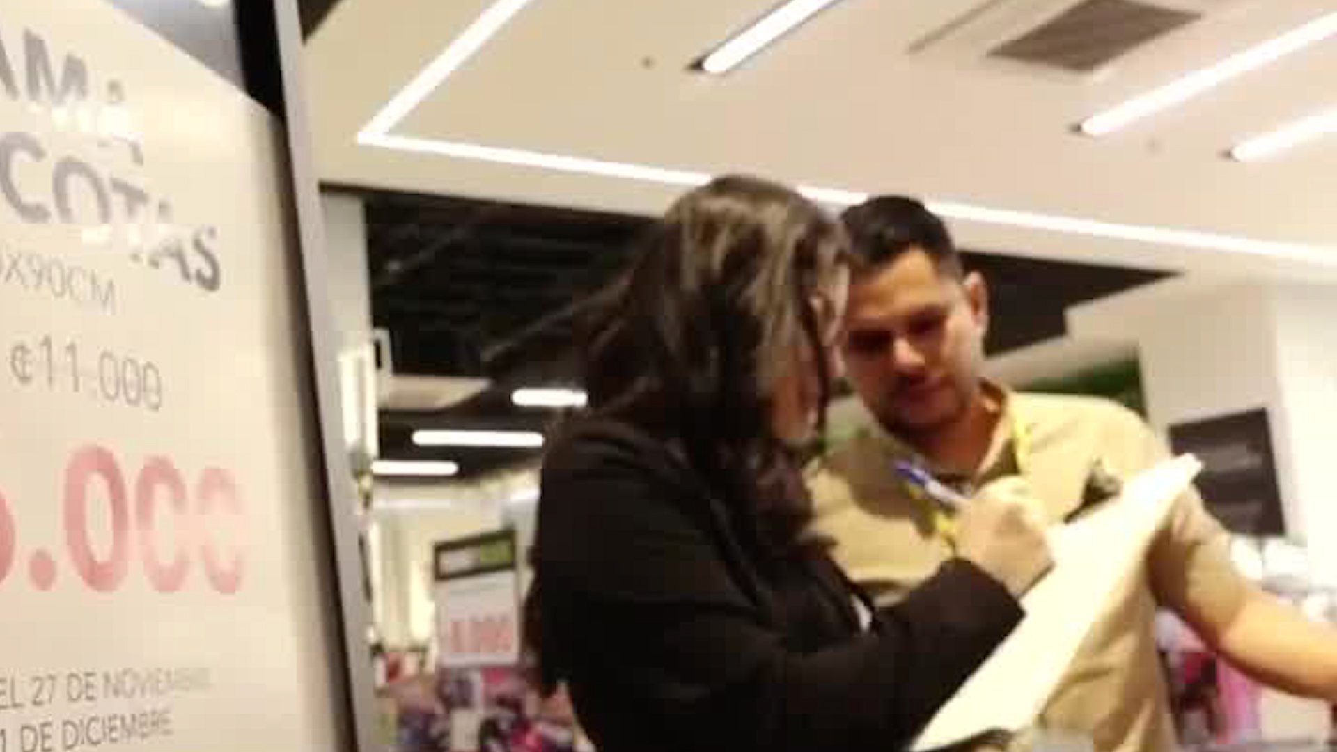 Viernes Negro: Ticos van a los comercios por las ofertas