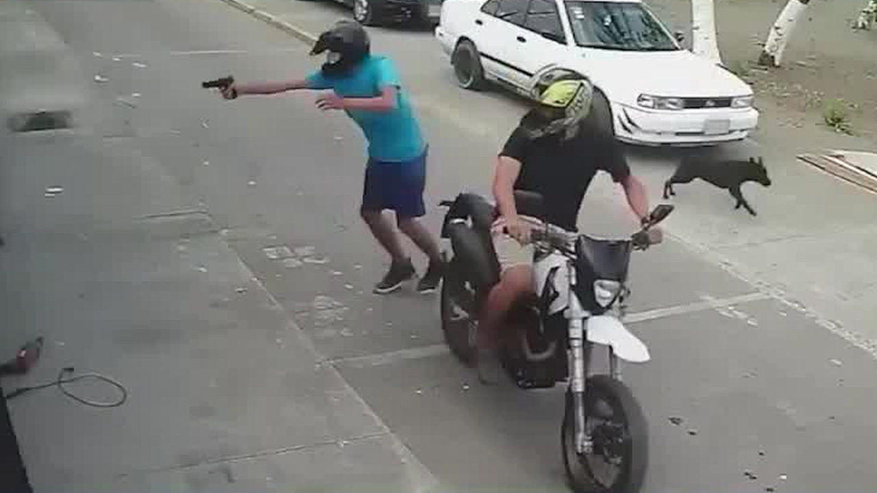 Asesinan a repartidor para robarle su moto