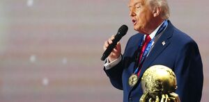 Trump calificó el reconocimiento como uno de los mayores honores de su vida. (AFP