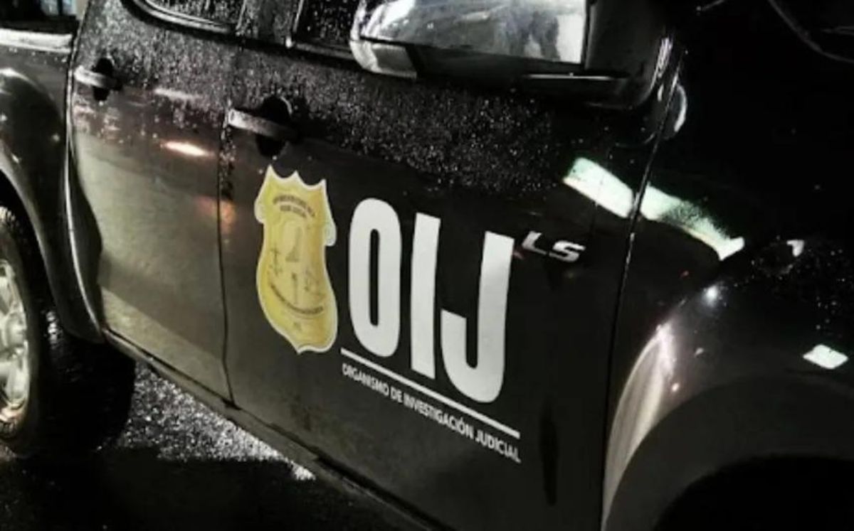 La mujer fue atacada por dos sujetos.