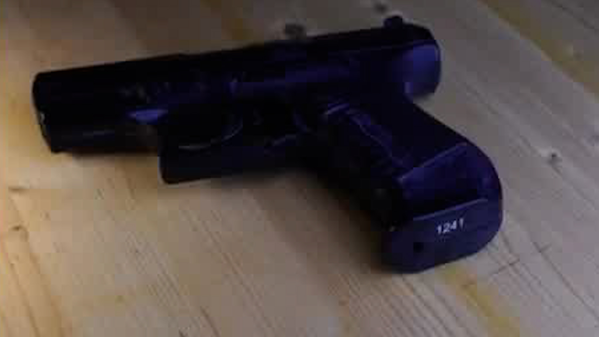 Países buscan prohibir armas de juguete