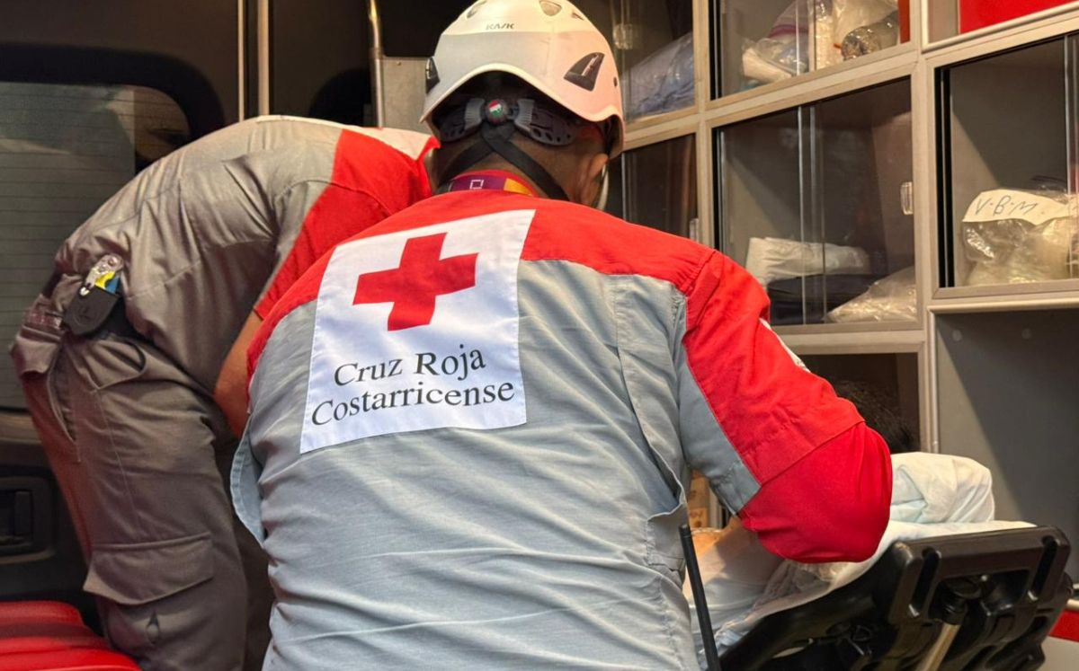 La Cruz Roja desplegó nueve unidades de emergencia para atender la escena (CRC).