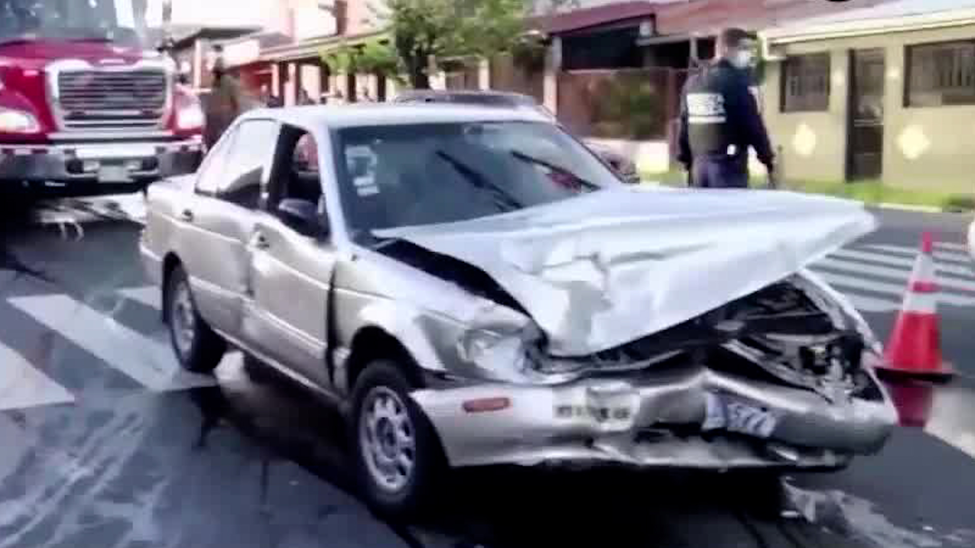 Autoridades atendieron 10 accidentes de tránsito en 12 horas