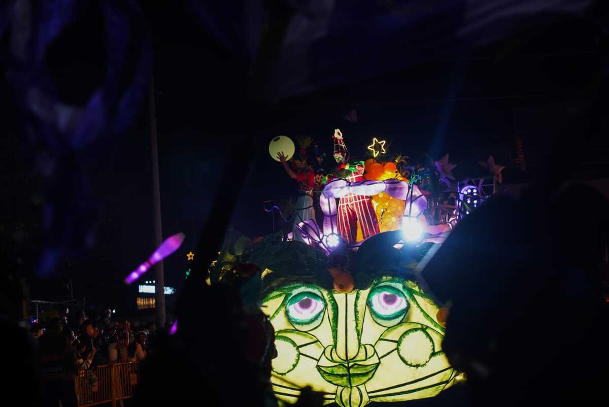 Festival de la Luz: varias bandas y carrozas se llevaron los máximos reconocimientos.