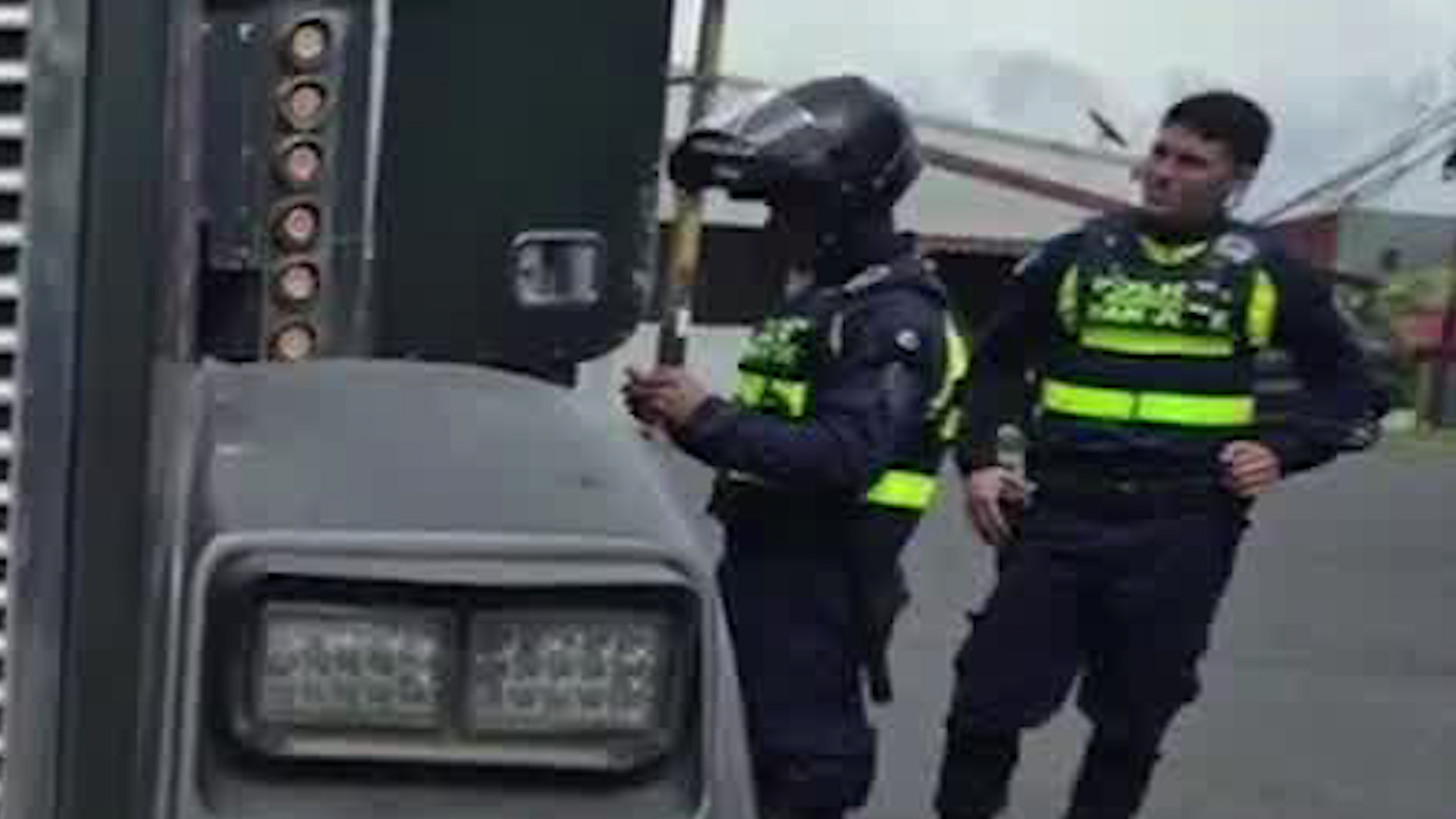 Roban contenedor con mercadería en ruta 27