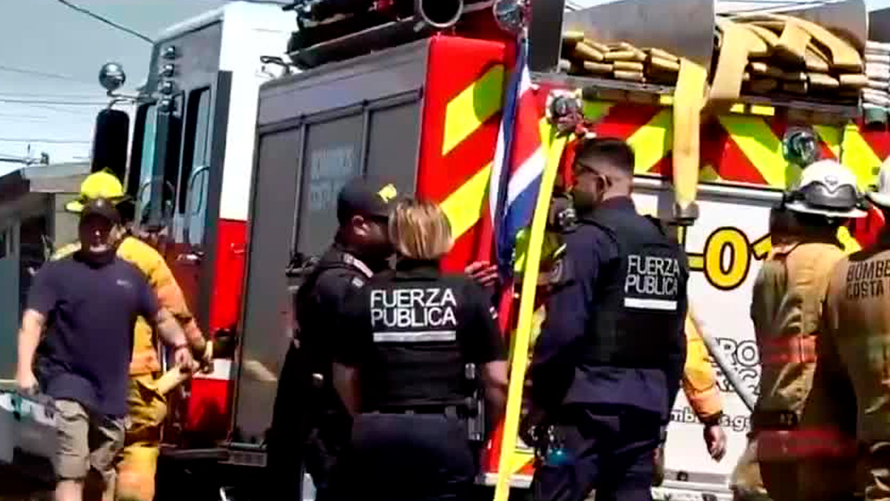 Niñas y una adulta fallecen en incendio