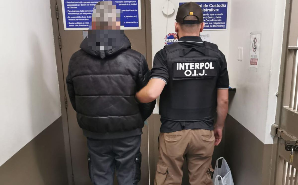 Operativo de captura en el Aeropuerto Juan Santamaría (OIJ).