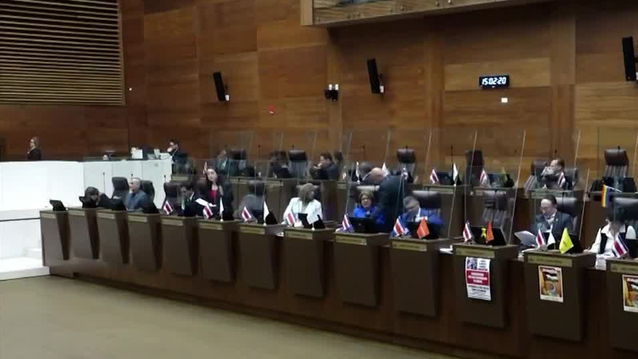 Diputados vuelven de vacaciones