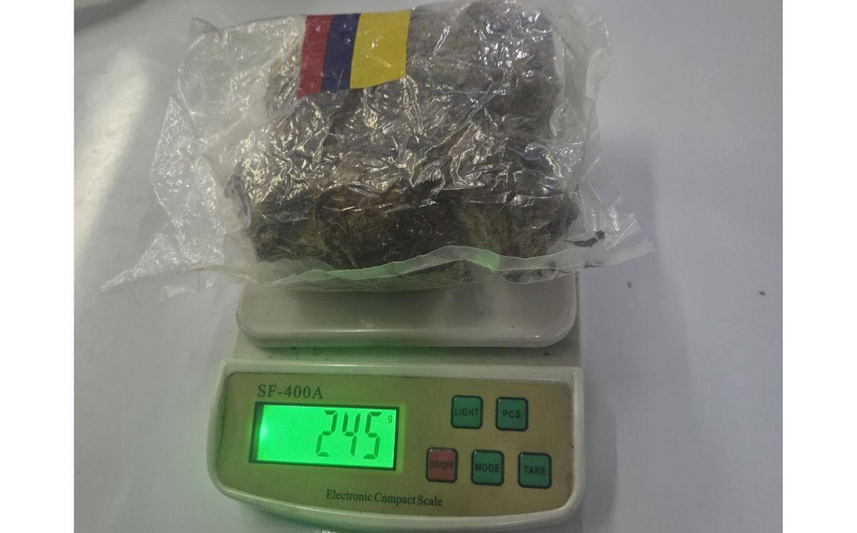 Droga decomisada por los oficiales. (MPS)