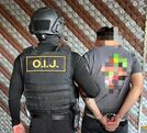 Sujeto detenido por los agentes judiciales. (OIJ)