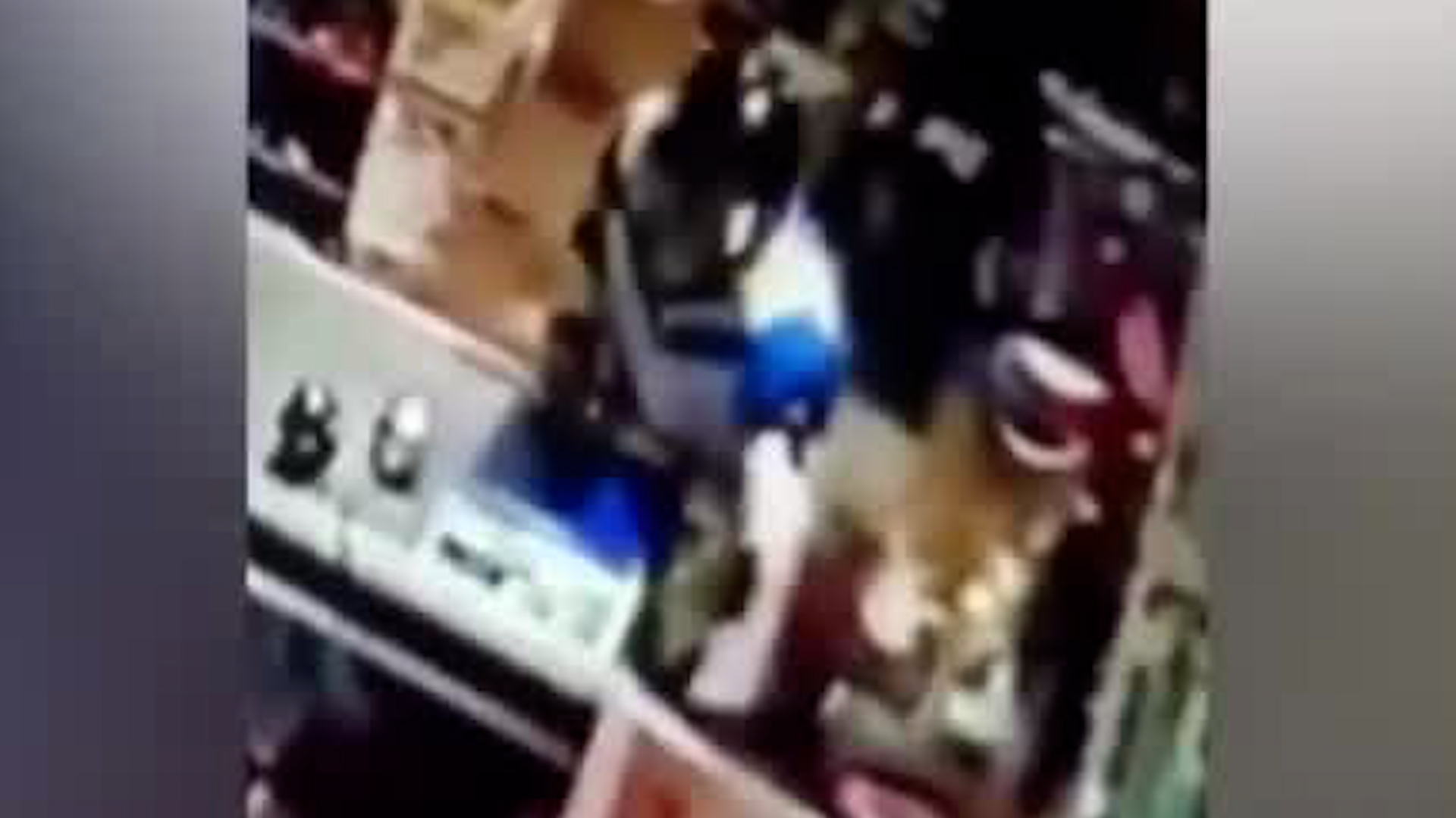 Video muestra violento asalto en comercio de Sarapiquí