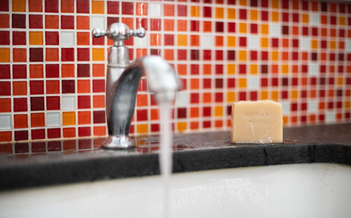 ESPH anunció los cortes para que los afectados puedan tomar las medidas necesarias. (Freepik)