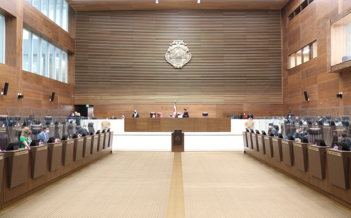 Los costarricenses escogieron a 60 cargos públicos.