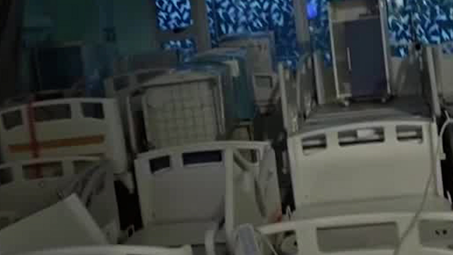 Camas nuevas sin uso en Hospital Calderón Guardia