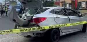 El joven murió tras chocar contra un árbol.