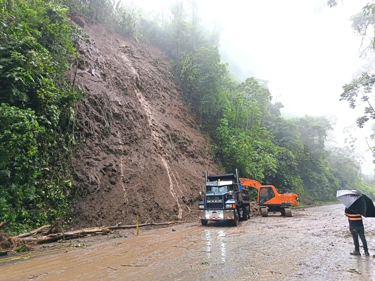 Ruta 32 continua cerrada