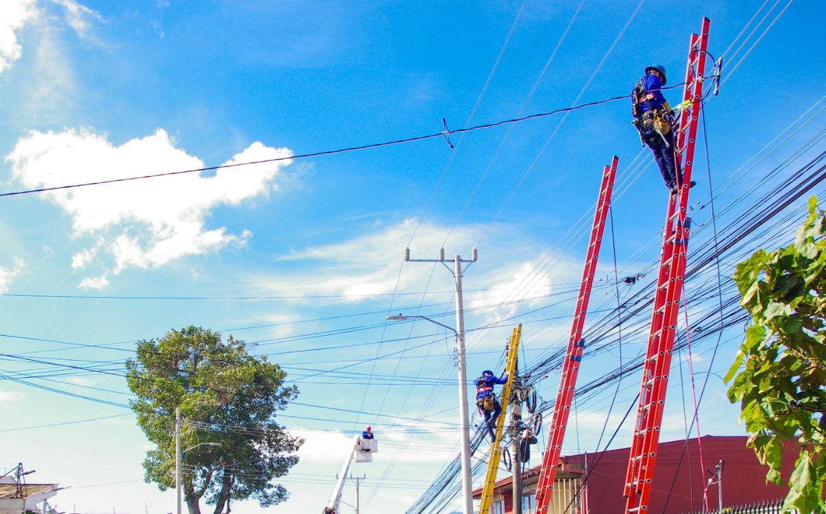 Suspensión del servicio eléctrico, jueves 12 de febrero. (Freepik)