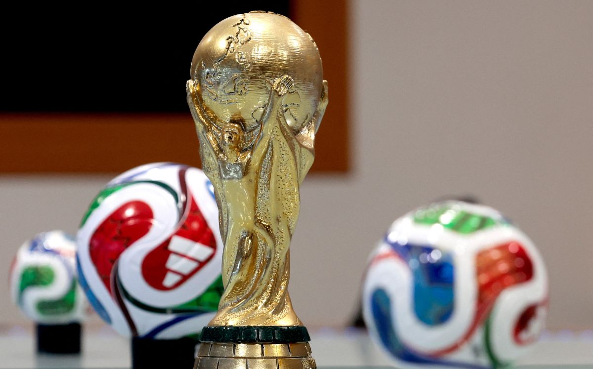 Gianni Infantino reiteró su confianza en el país como sede del torneo pese a recientes hechos de violencia. (AFP)