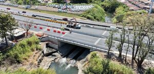 Iniciarán Fase 3 de obras en puente sobre el río María Aguilar. (MOPT)