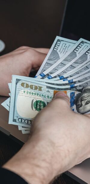 La diferencia entre ambos precios se conoce como spread. (Freepik)