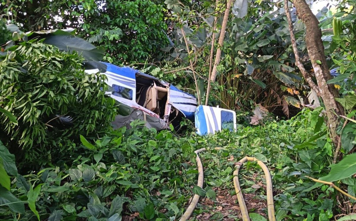 Avioneta en La Fortuna de San Carlos. (Cruz Roja)