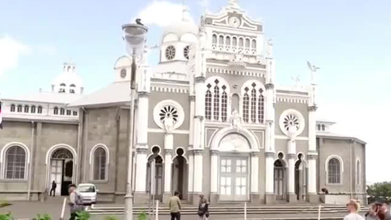 ¿Cómo se protege a la negrita ante amenazas?