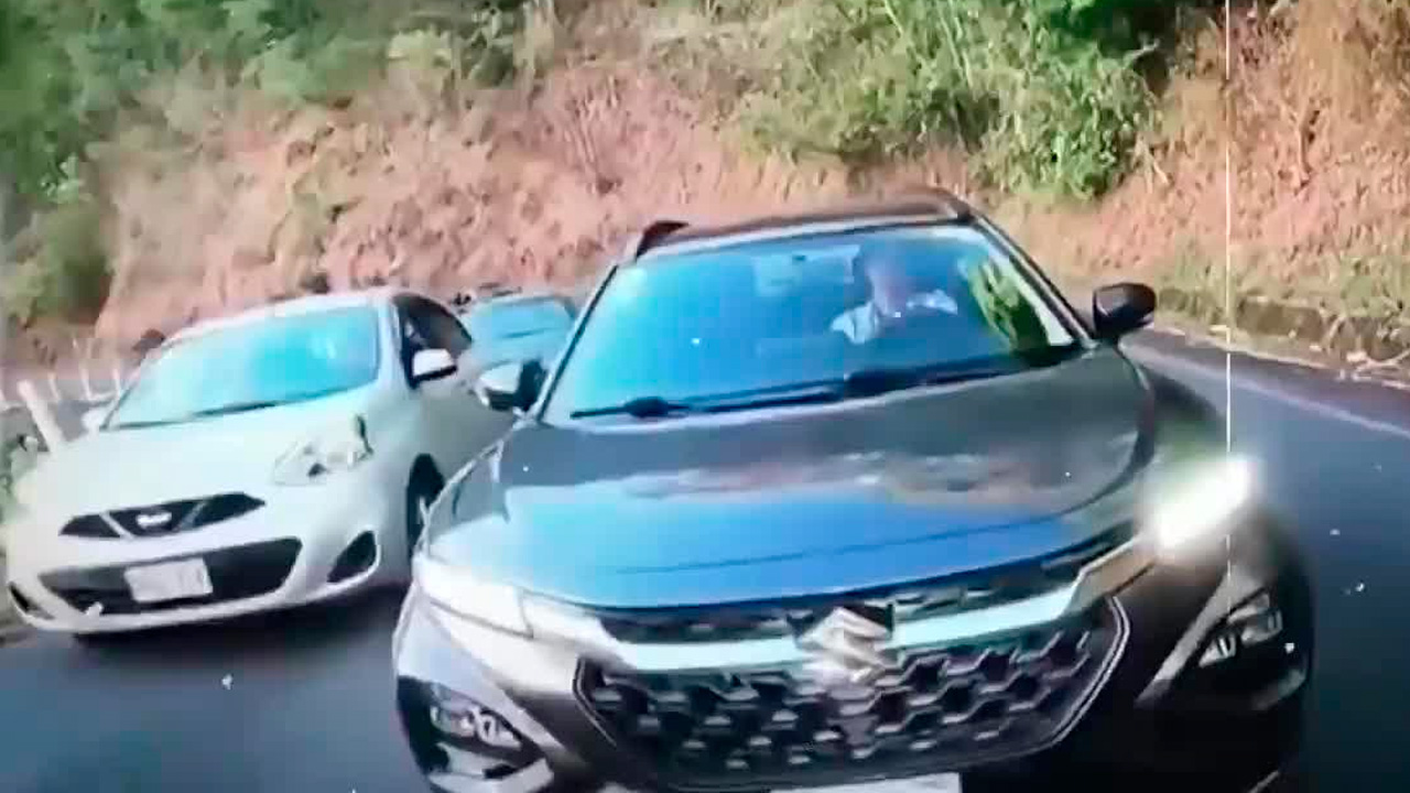 Imprudencias en carretera: conductores intentan rebasar y otros bloquean el paso