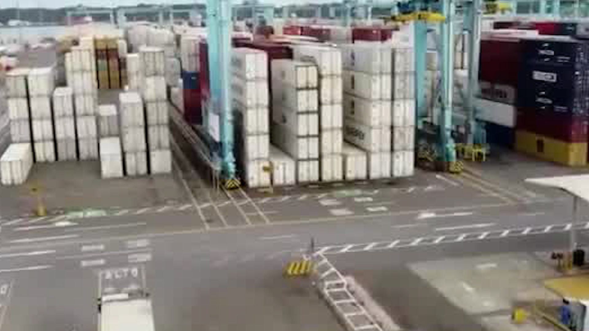 Gobierno cumple con escáneres