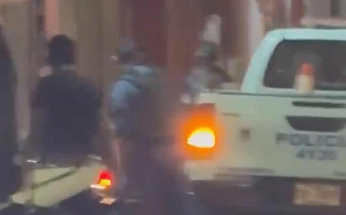 La rápida acción policial permitió la captura de cinco sospechosos del asalto.