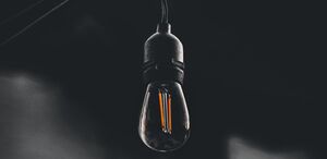 Suspensión del servicio eléctrico, semana 24 de marzo. (Freepik)