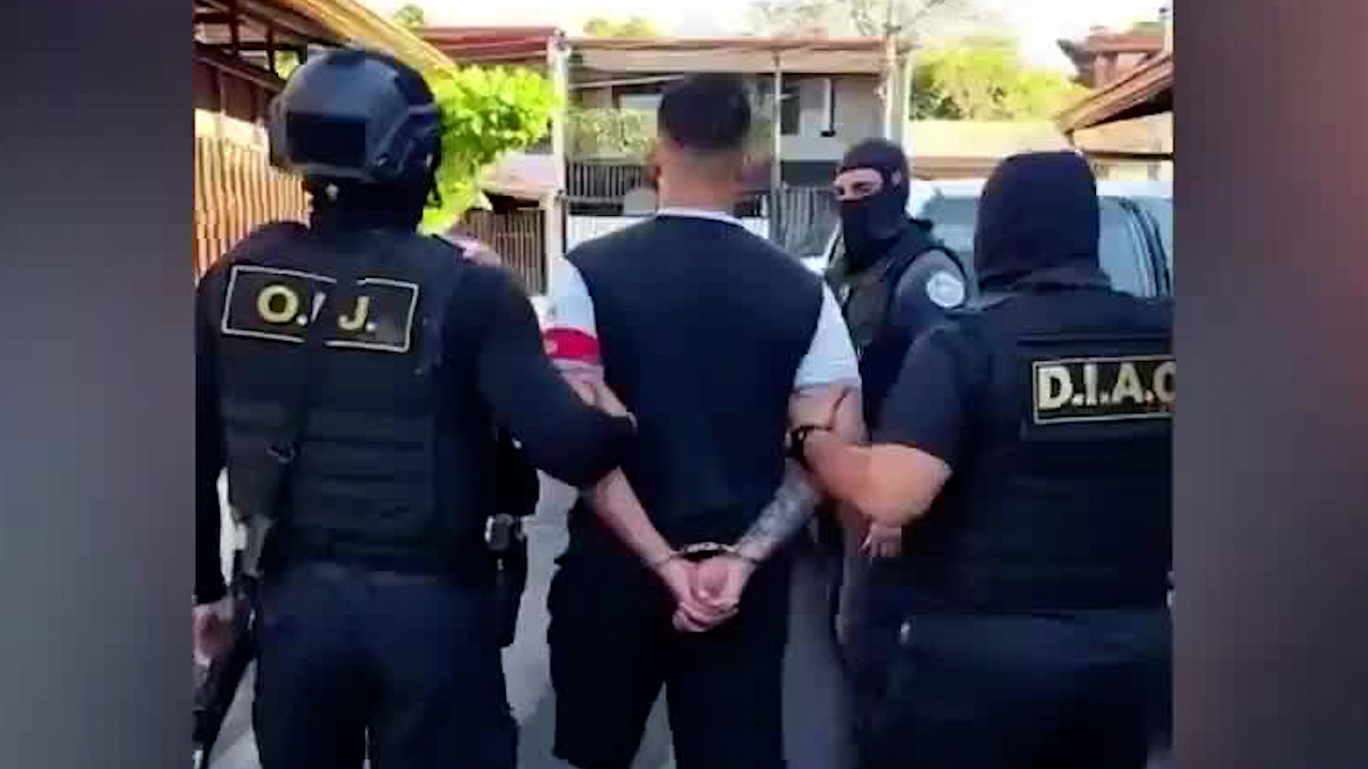 Detienen a hombre sospechoso de robos en gimnasio