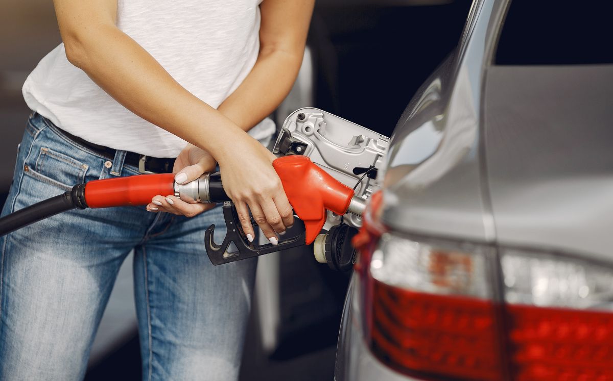 Recope refuerza inventarios y monitorea posibles impactos en los mercados. (Freepik)