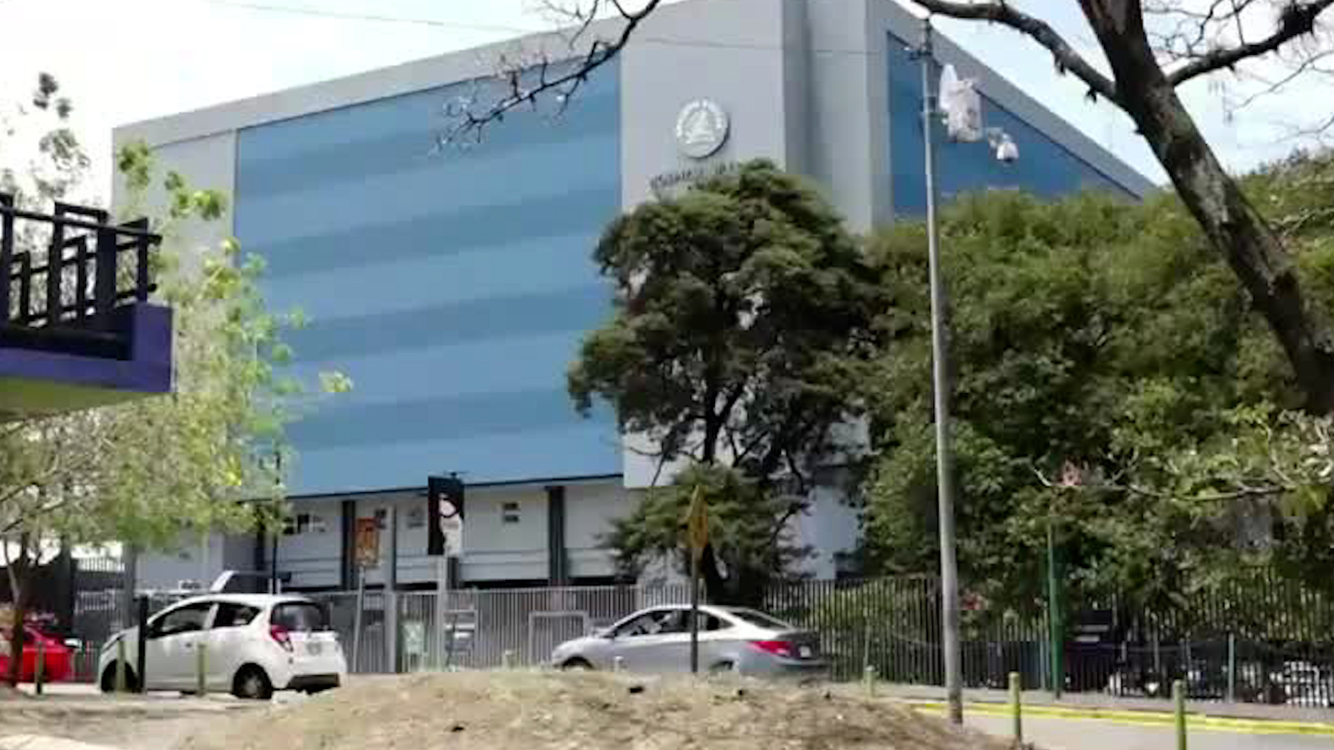 Influencer denuncia Hospital México por mala atención