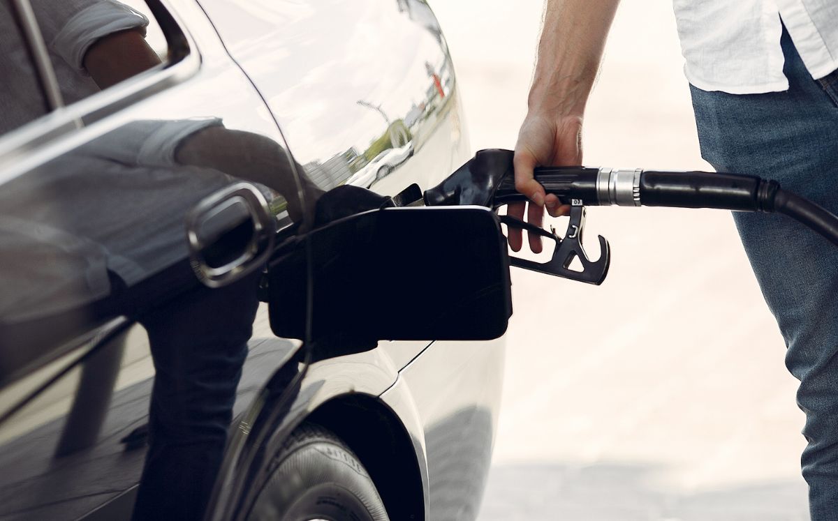 Aresep aprobó los nuevos precios de los combustibles para abril.