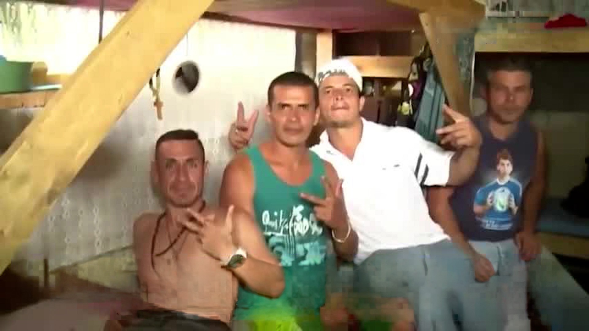 ¿Prisión o centro de operaciones criminales?