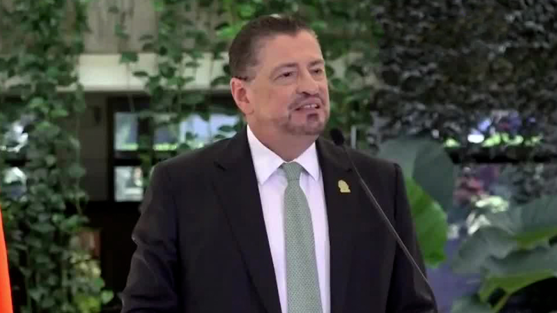 Rodrigo Chaves se opone a entrega del ROP