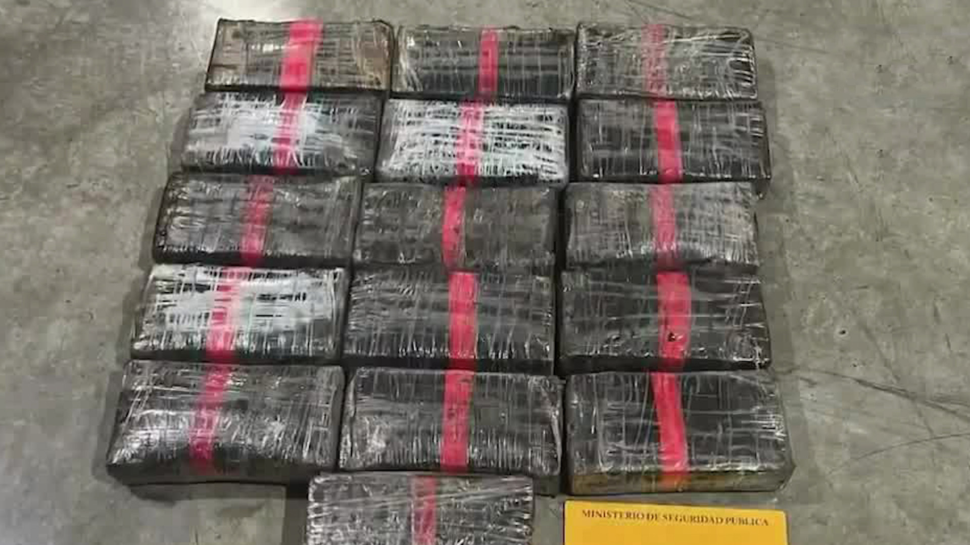 Decomisan cocaína oculta en contenedor refrigerado en Moín