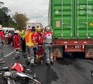 Un motociclista falleció tras colisionar contra un camión. (Cruz Roja)