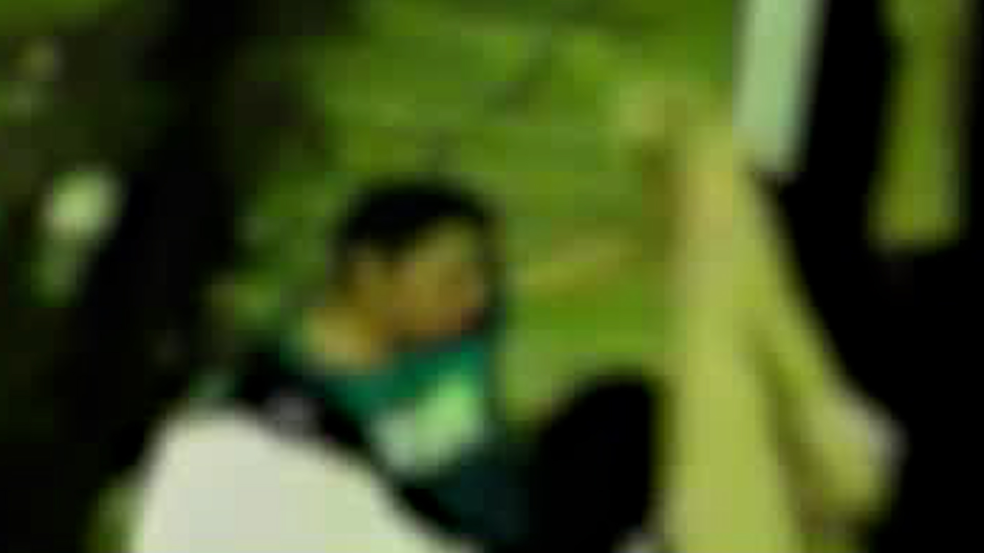 Hombre roba ropa en Desamparados | VIDEO